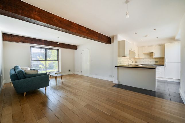 5, Fulbeck Avenue, West Sussex photo 4