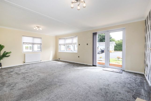 4, Hordern Lodge, Ball Lane, Wolverhampton photo 2