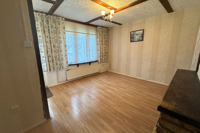 Daventry Road, Romford photo 4