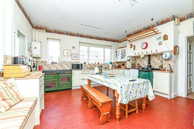 6, Highlands Road, New Milton photo 4