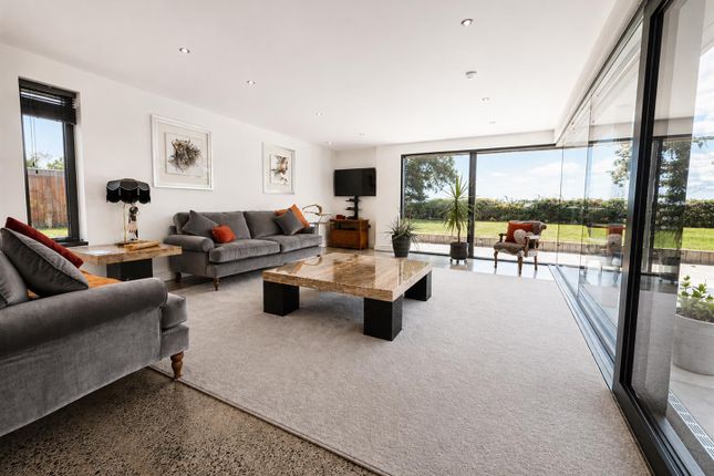 Marlyn House, Hiams Lane, Hartpury photo 4