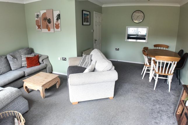 49, Westminster Lane, Newport photo 3