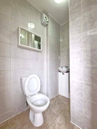 112 Old Bedford Road, Luton photo 5