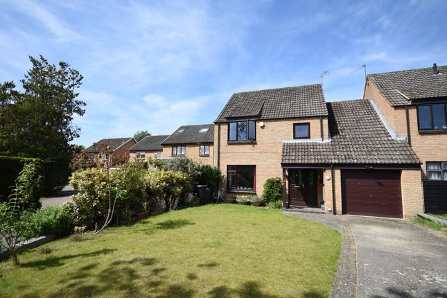 Thumbnail Link-detached house for sale in Carston Grove, Fords Farm, Calcot, Reading