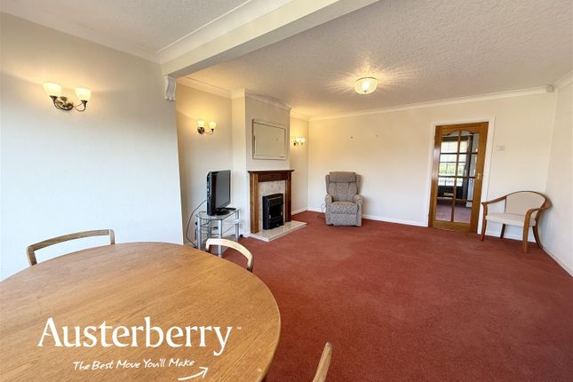 11, Alanbrook Grove, Stoke-On-Trent photo 5
