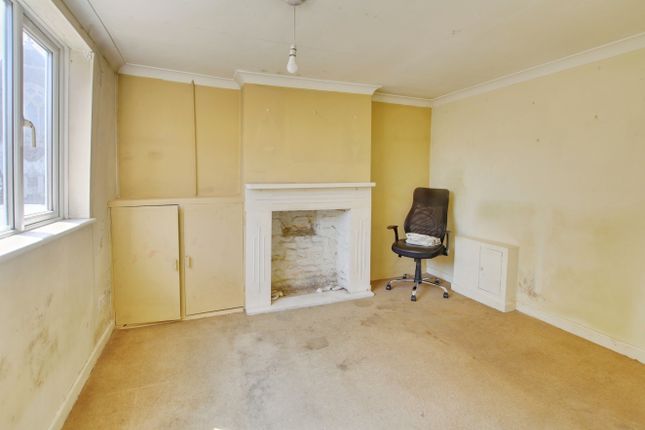1 Scargells Yard, High Street, March photo 4