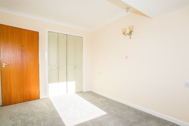 29, Homecanton House, Carrington Way, Wincanton photo 5