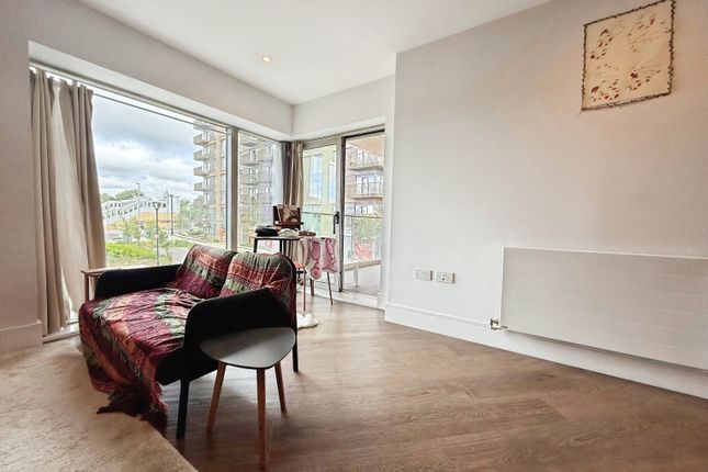 Flat 101, 50, Flagstaff Road, Green Park, Reading photo 3