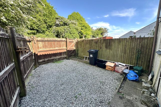 24, Springfield Close, St. Austell photo 2