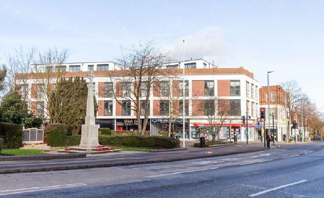 Thumbnail Flat to rent in Station Parade, Letchworth Garden City