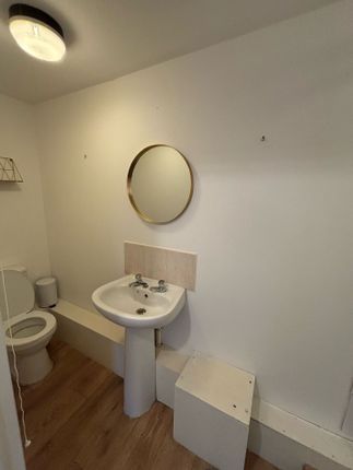 31d Harmer Street, Gravesend photo 3