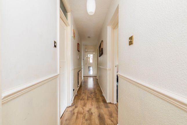 London Road, Patcham, Brighton BN1, 2 bedroom flat for sale - 60673851 ...