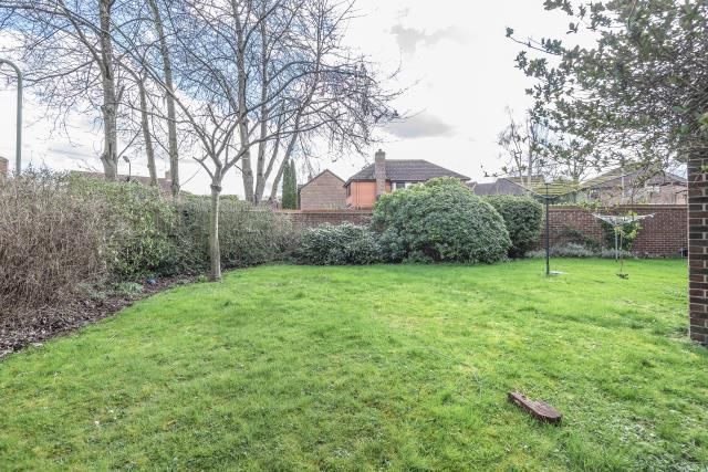 3, Balliol Drive, Didcot photo 4