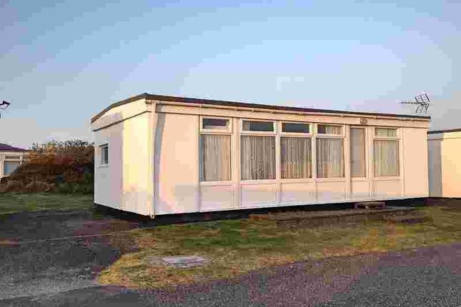 Mobile/park home for sale in Carmarthen Bay Holiday Park, Kidwelly, Carmarthenshire.