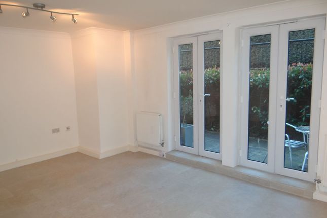 63 Gilbert Scott Court, Whielden Street, Amersham photo 2