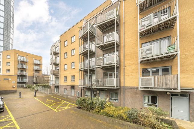 2-bed house on 11, Estella Apartments, London, £300,000