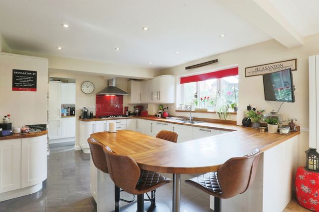 Thumbnail Detached house for sale in Bristol Way, Wellesbourne, Warwick