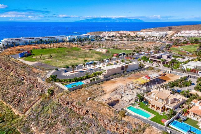 Commercial property for sale in Golf Costa Adeje, Costa Adeje, Santa Cruz Tenerife