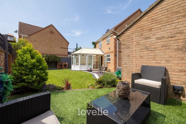 4 Holme Farm Close, Grimsby photo 3