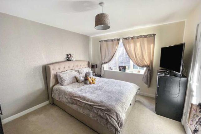 12, Broadlands Gardens, Pudsey photo 5