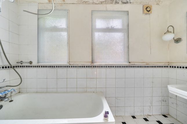 Ground Floor Flat, 33, Starfield Road, London photo 4