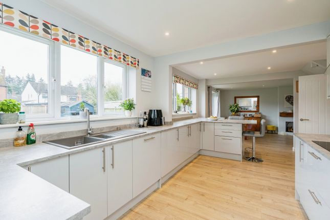 42, Armstrong Road, Thorpe St Andrew photo 3