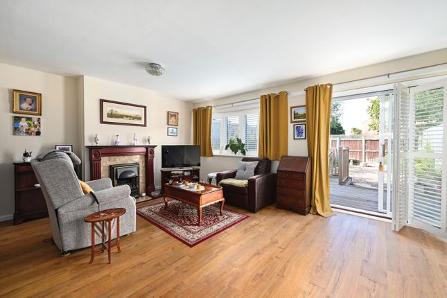 10, Binsted Drive, Camberley photo 2