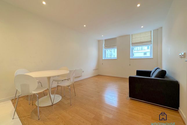 Bromyard Avenue, Acton photo 5