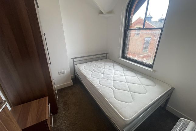 Flat 04 Queens Brewery, 46, Moss Lane West, Manchester photo 5