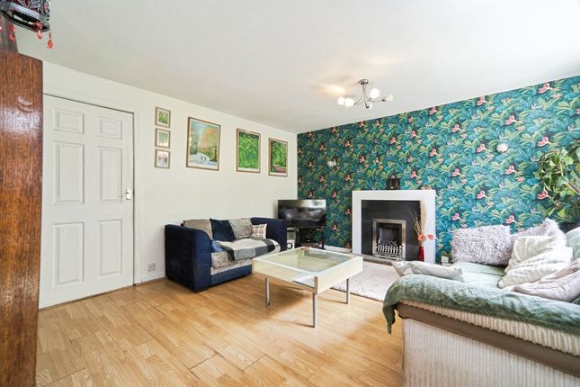 4, Sandmoor Close, BRADFORD photo 4