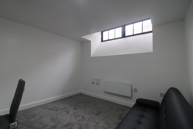8, Castle Edge, Nottingham photo 3