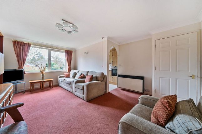 41 Homecedars House, Elstree Road, Bushey photo 2