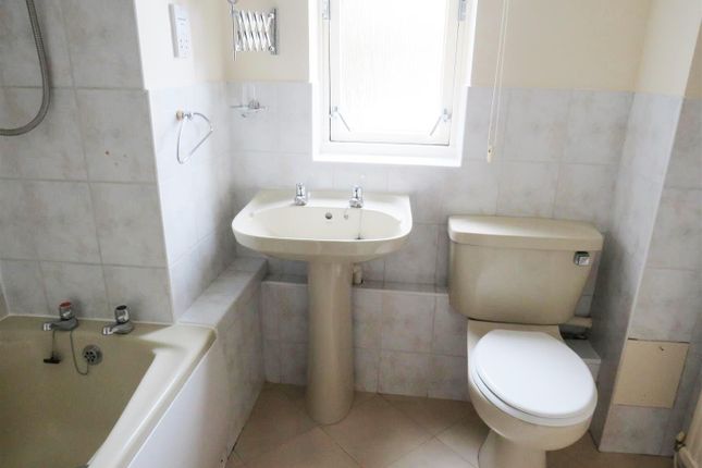 Flat to rent in Glen Eyre Road, Southampton