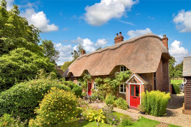 Thumbnail Cottage for sale in Main Street, Chaddleworth, Newbury, Berkshire