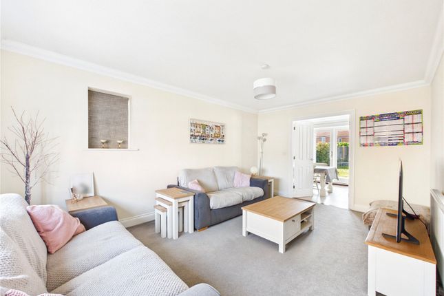 25, Stoddart Road, Ipswich photo 3