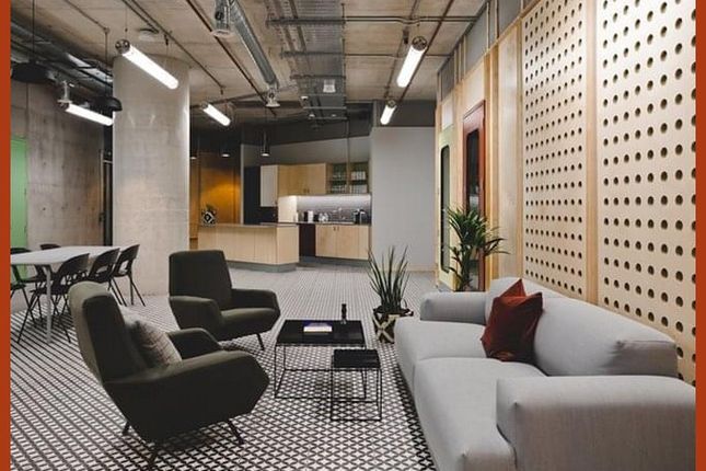 Office to let in Old Street Yard, London