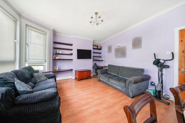 38 Elliott Road, Thornton Heath photo 5