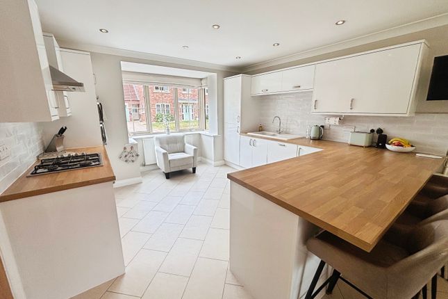 5, Bowthorpe Close, South Hykeham photo 3