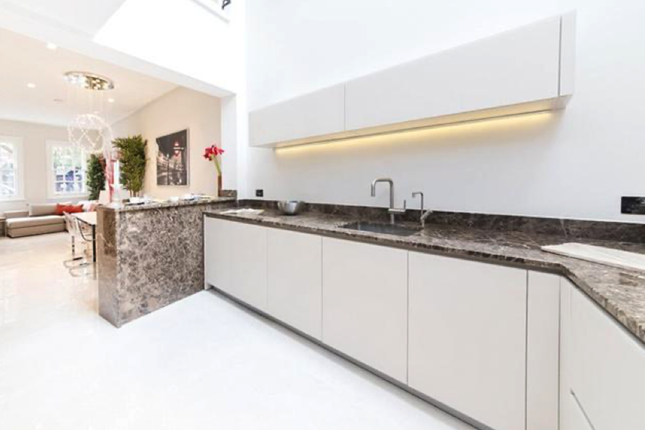 Terraced house for sale in Battersea Square, London