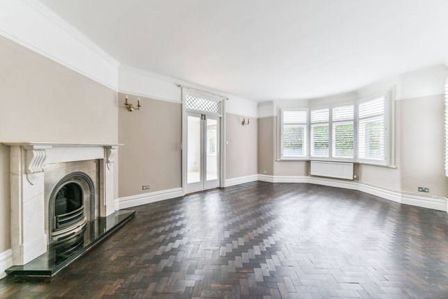 Thumbnail Detached house to rent in Hall Road, Wallington