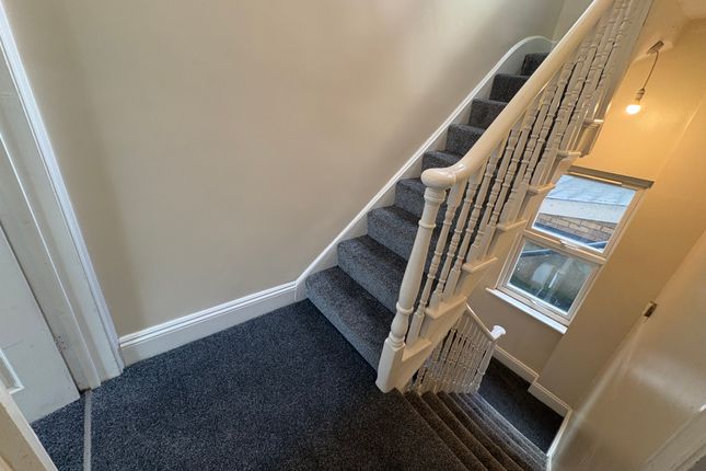 240a, Graham Road, London photo 5