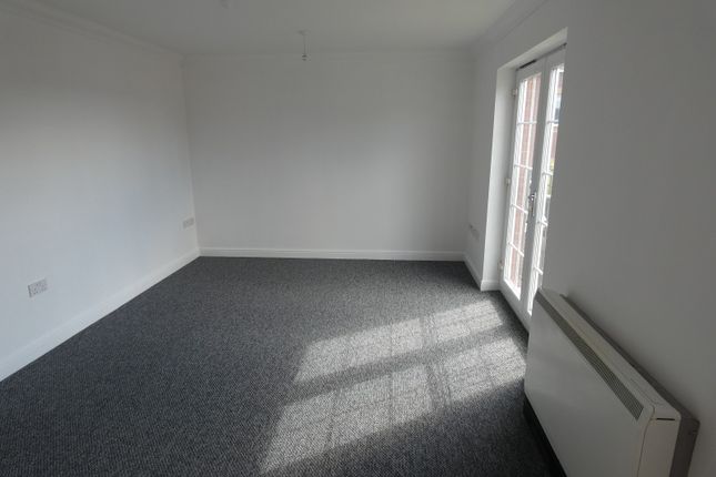51c, Edith Mills Close, Cwrt Penrhiwtyn photo 4