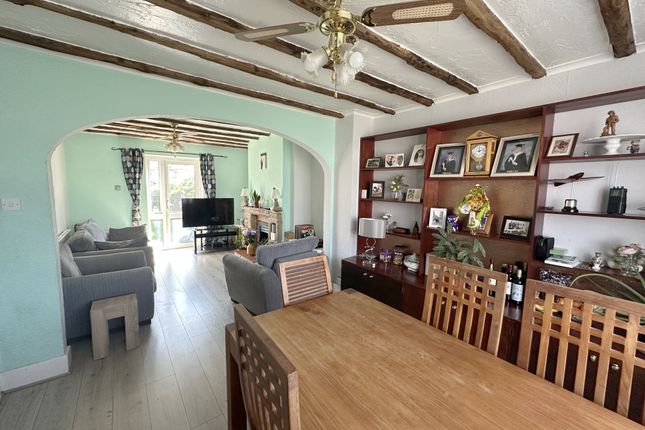 87, Cranborne Crescent, Potters Bar photo 4