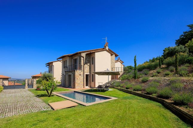 Thumbnail Villa for sale in Via Salvador Allende, San Casciano Dei Bagni, Toscana