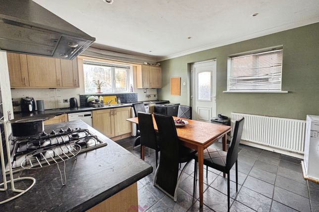 28, South Road, Doncaster photo 3