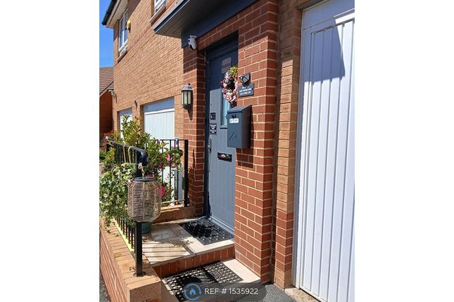 St Wilfred Drive, East Cowes photo 4