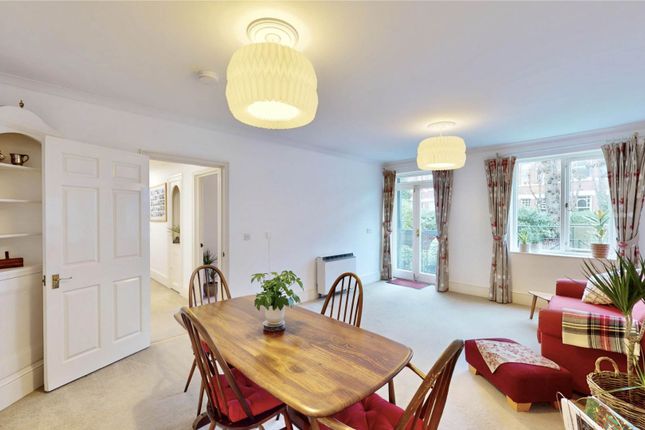 1-bed flat on Flat 10, Fitzwarren House, Hornsey Lane, London, £375,000