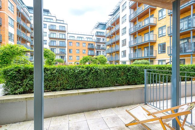 Flat 22, Claremont House, 14, Aerodrome Road, London photo 5