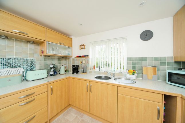 Flat for sale in St. Kitts Drive, Eastbourne