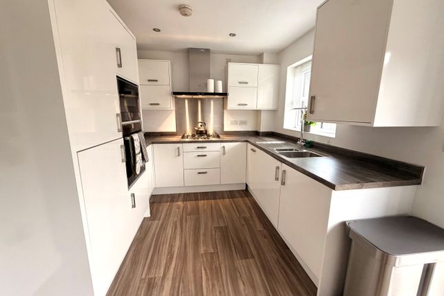 9, Runcorn photo 2